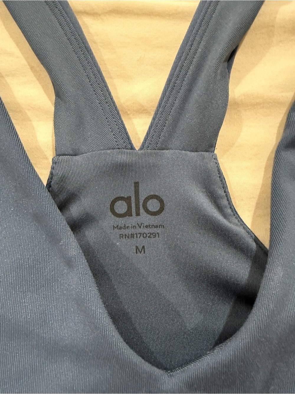ALO Yoga Airbrush Real Bra Tank in Bluestone M - Picture 3 of 4